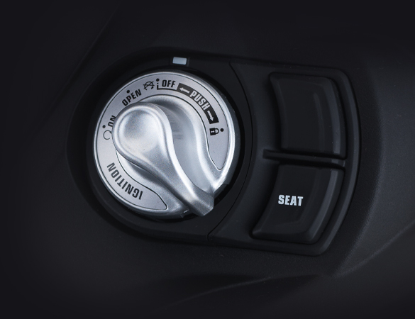 Y15ZR aerodynamic front visor feature