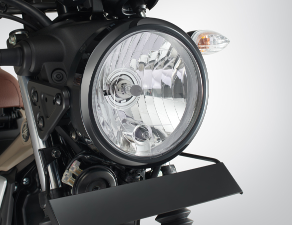Y15ZR aerodynamic front visor feature