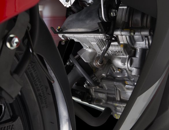 Y15ZR front air scoop feature