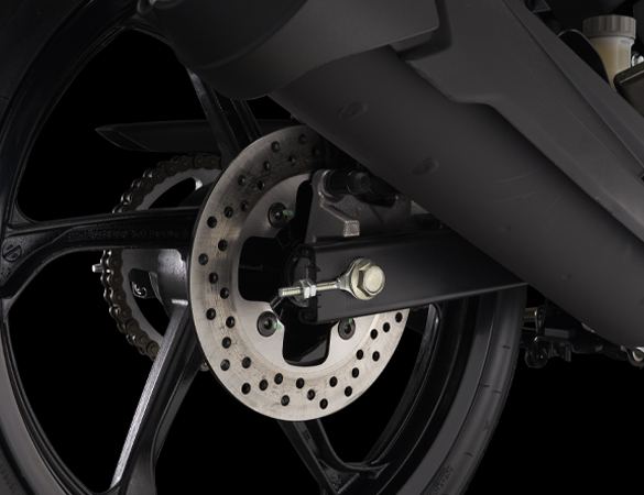 Y15ZR front air scoop feature
