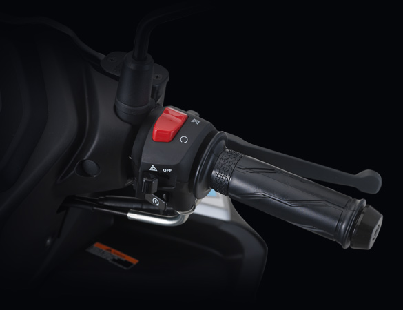 Y15ZR front air scoop feature