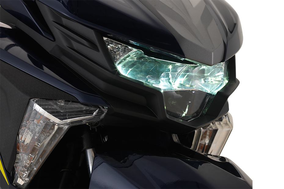 Y15ZR aerodynamic front visor feature