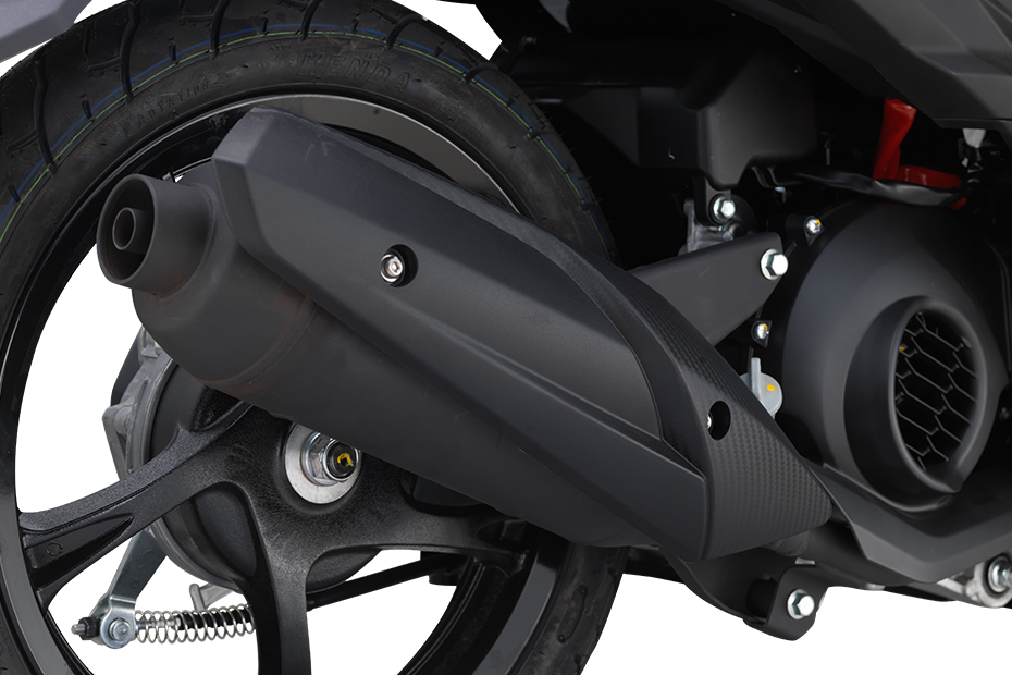 Y15ZR aerodynamic front visor feature