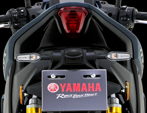Y15ZR front air scoop feature