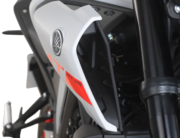 Y15ZR front air scoop feature