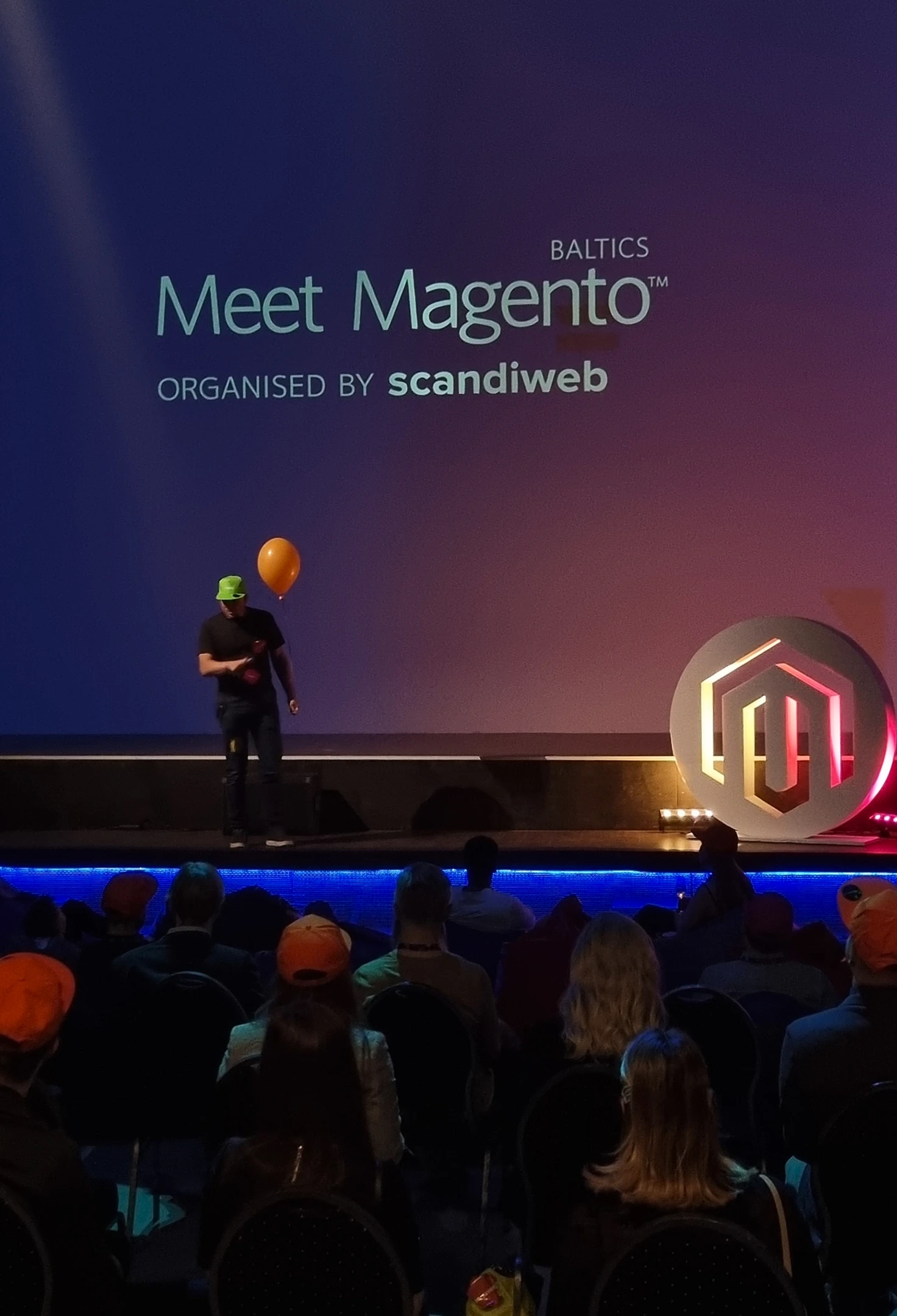 Join us at live and online eCommerce events, watch our webinars, follow the conferences we organize, and catch up on recent news.