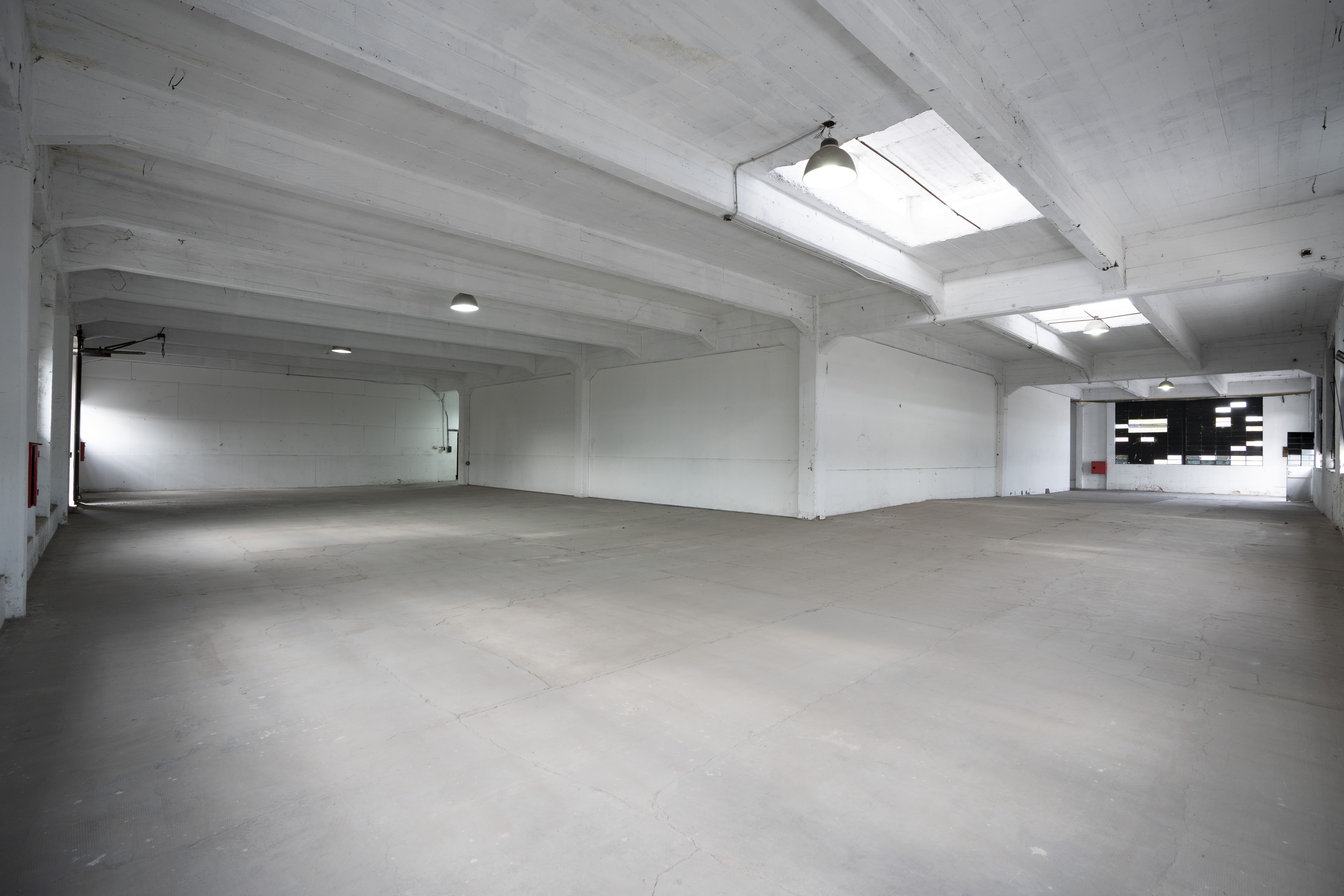 Interior del depósito de 477 m² en Parque Suárez, San Martín (foto 4)