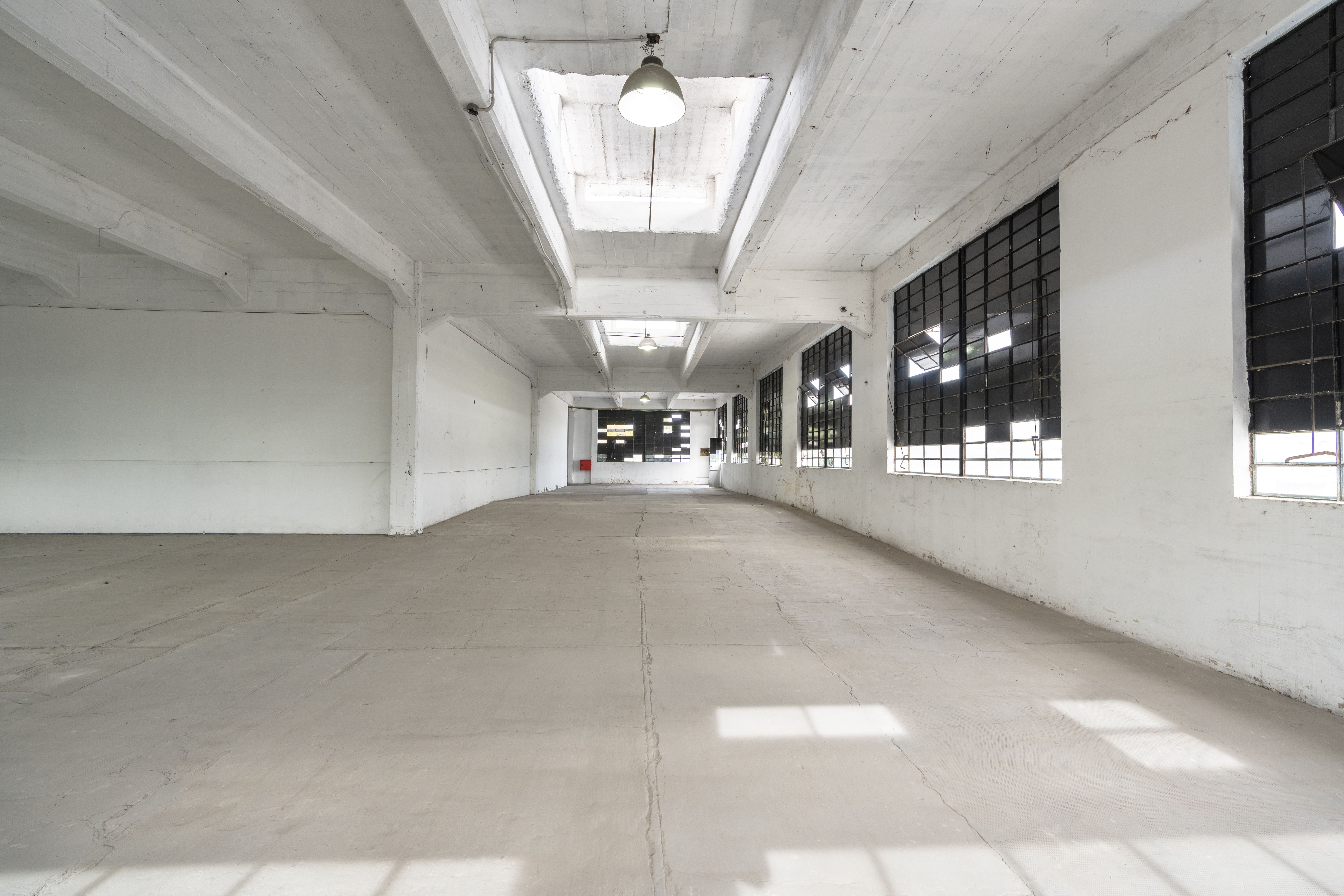Interior del depósito de 477 m² en Parque Suárez, San Martín (foto 8)