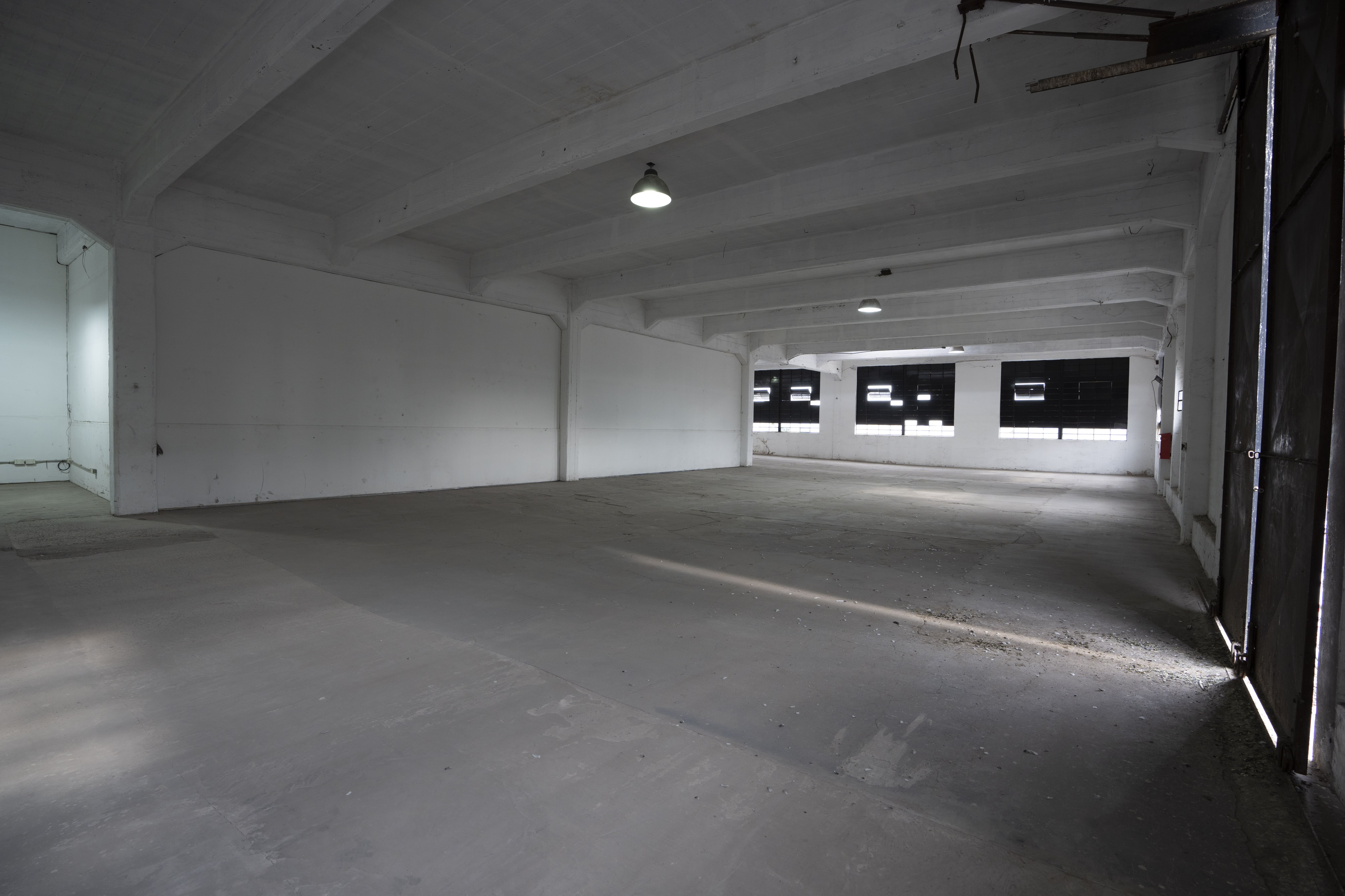 Interior del depósito de 477 m² en Parque Suárez, San Martín (foto 2)