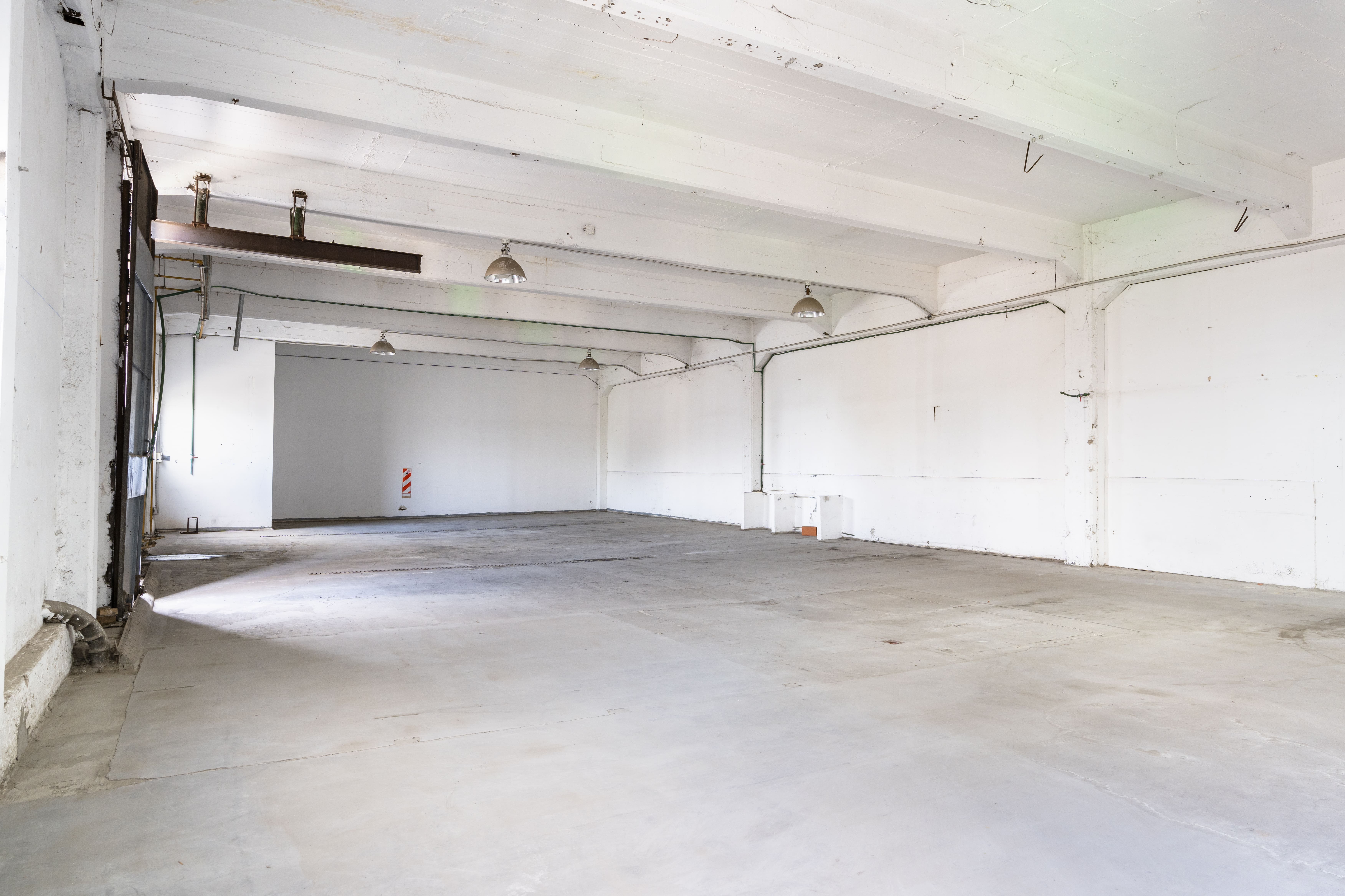 Interior del depósito de 264 m² en Parque Suárez, San Martín (foto 3)
