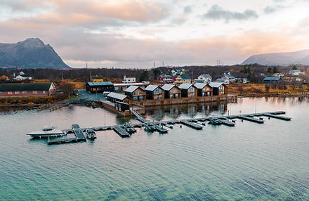 Risøyhamn Sjøhus - Located in Andøy in Vesterålen