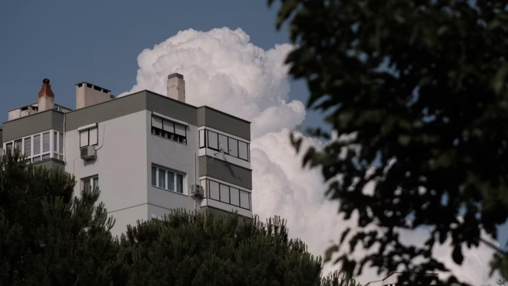 What Homeowners Should Know About Wind and Hail Deductibles