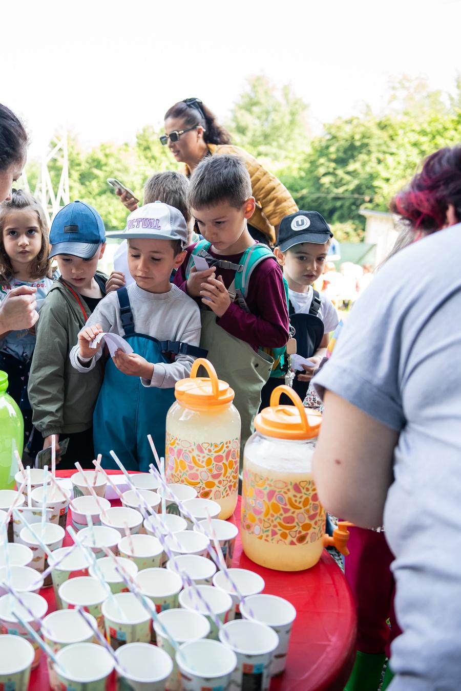 Educatoare cu copil la Camigo