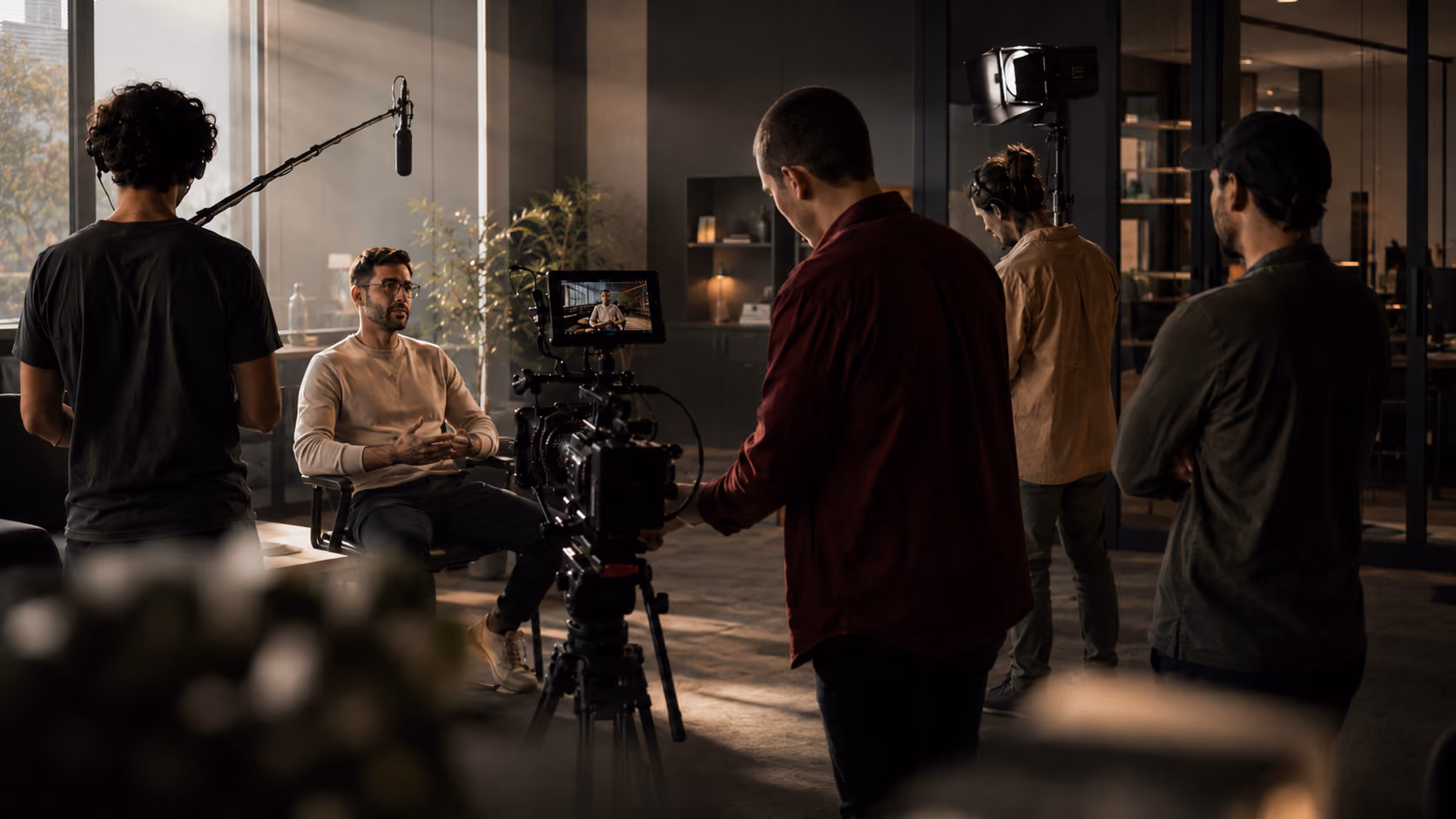 Photo de l'équipe SOKLAP durant un tournage