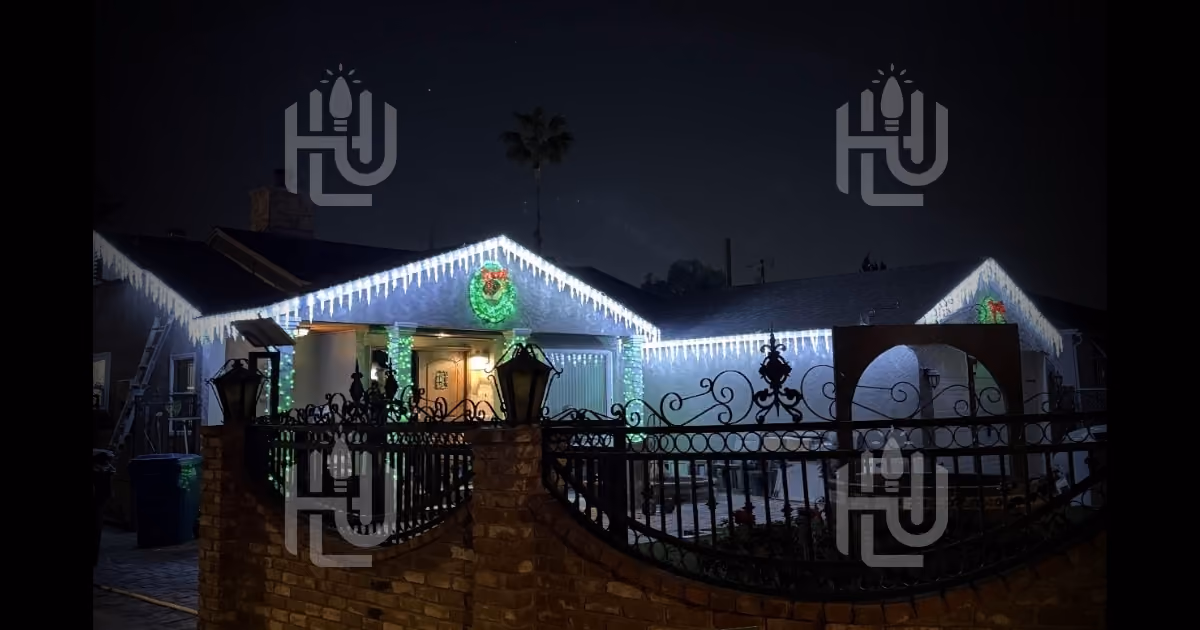 Completed holiday light installation by a Holiday Lights University graduate