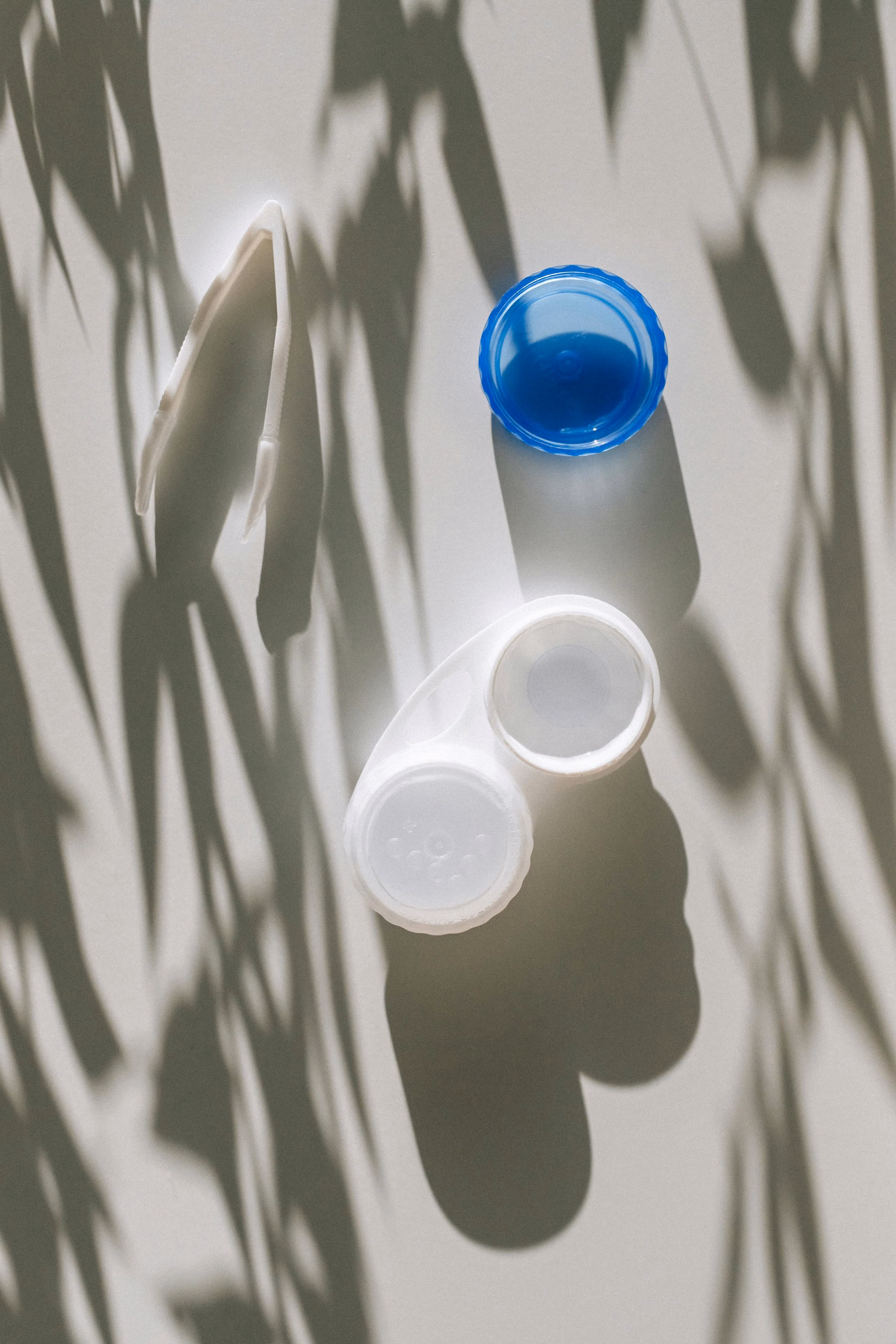 an contact lens case