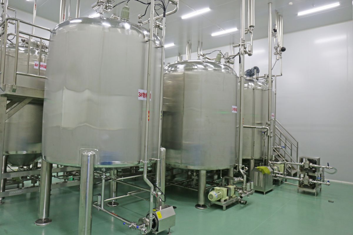 Cosmetic product documentation and laboratory testing for EU compliance