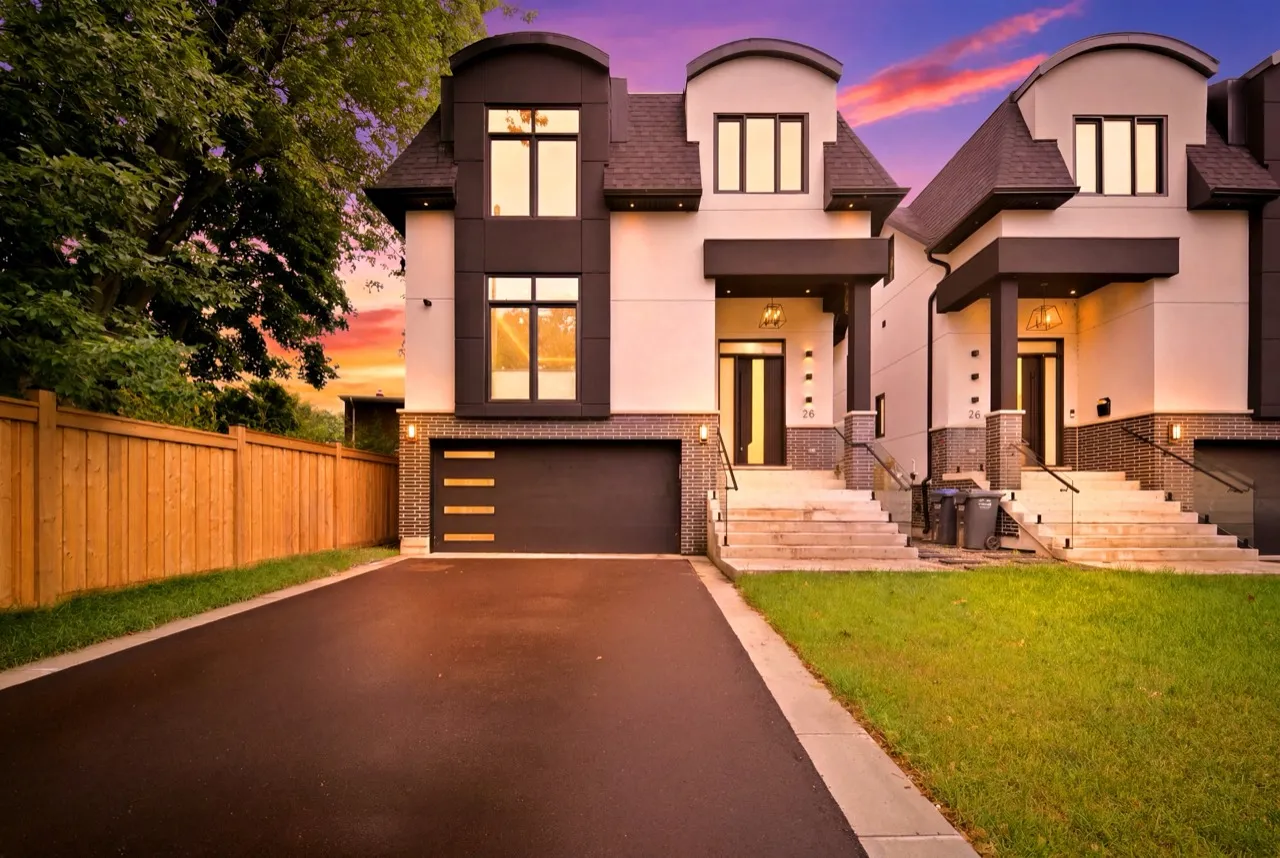 28 Pine Ave S, Mississauga — HDR listing photo