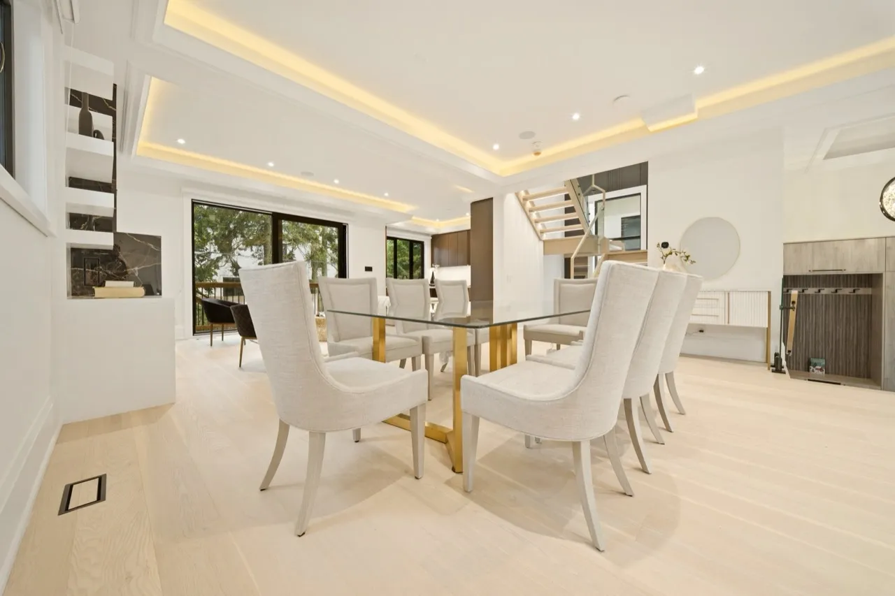 28 Pine Ave S, Mississauga — HDR listing photo