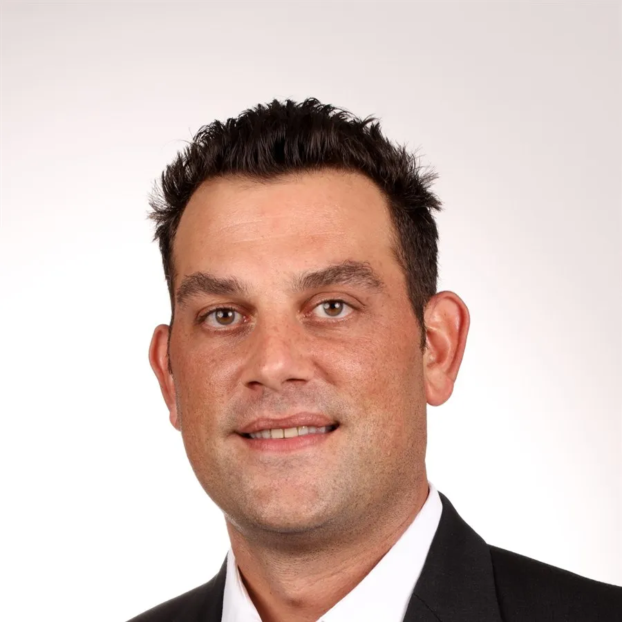 Dr. Matthew Fien, Parodontologe aus Fort Lauderdale