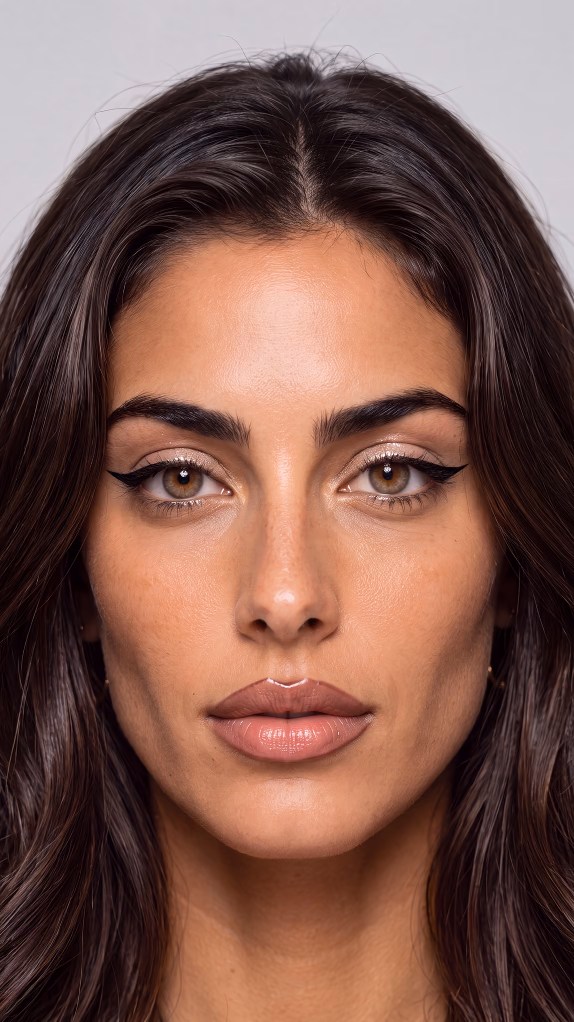 Influencer Celina Deluca Headshot