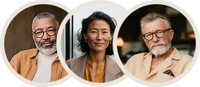 Portraits de trois personnes souriantes, deux hommes et une femme, habillées de façon décontractée.
