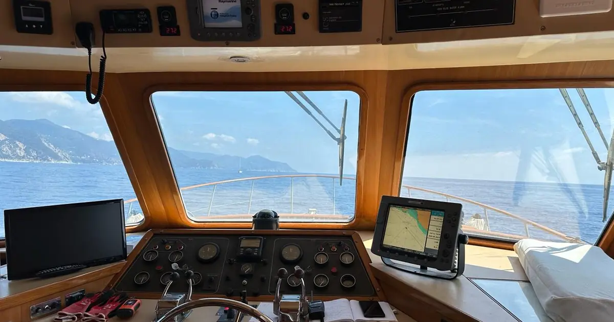 KHA SHING ENTERPRISE TRADER 60 - foto 4 - Mr. Blu Yacht & Ship