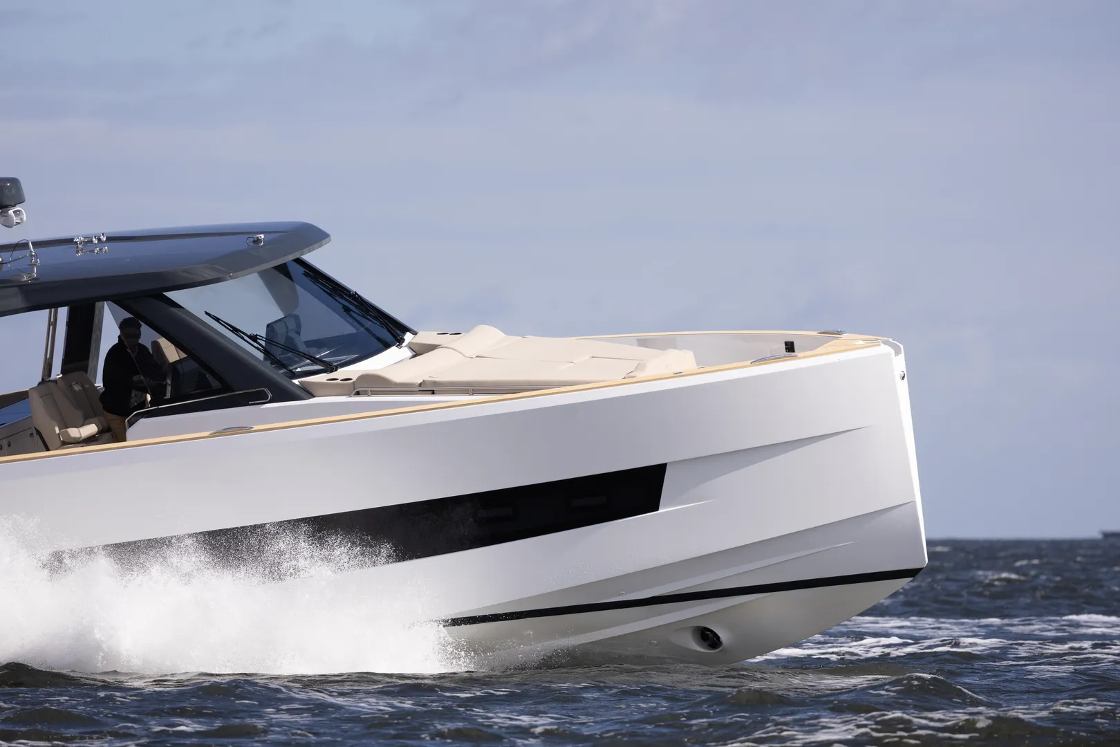 Fjord 490 Sport - foto 3 - Mr. Blu Yacht & Ship