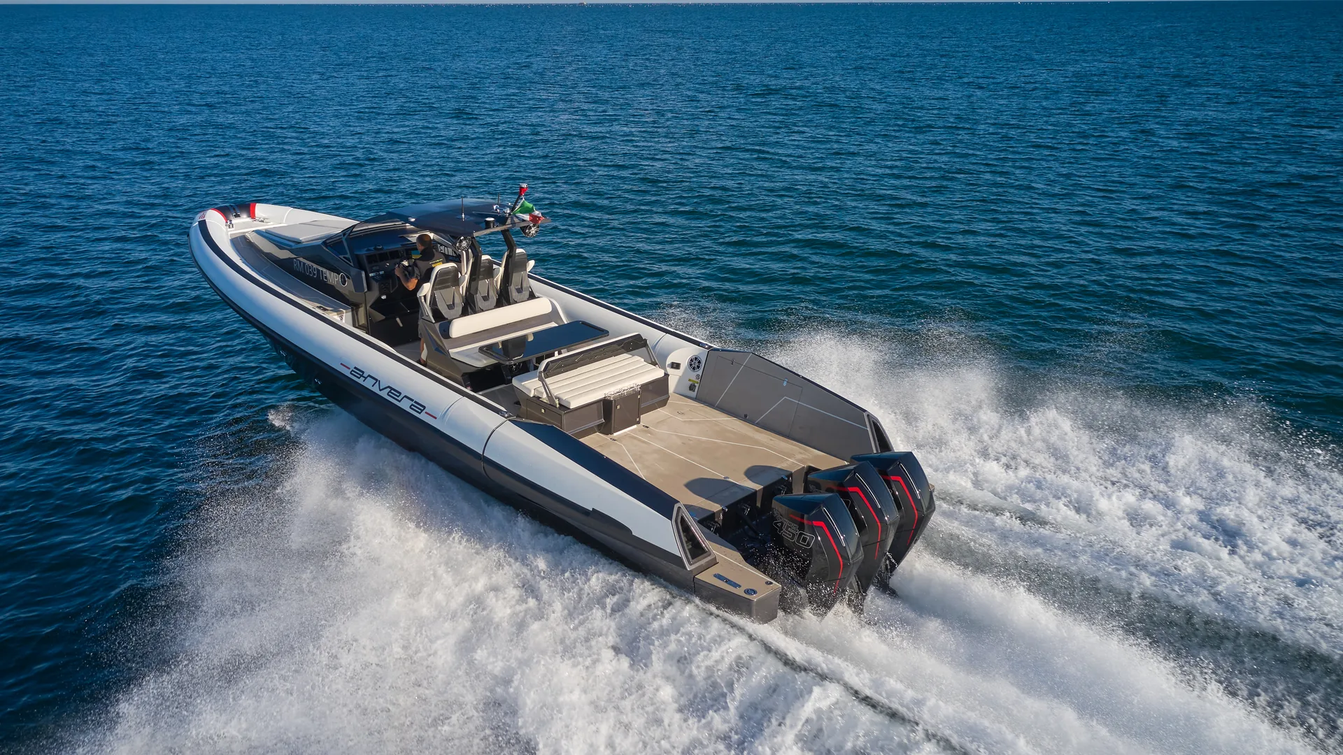 Anvera 42 Speedster