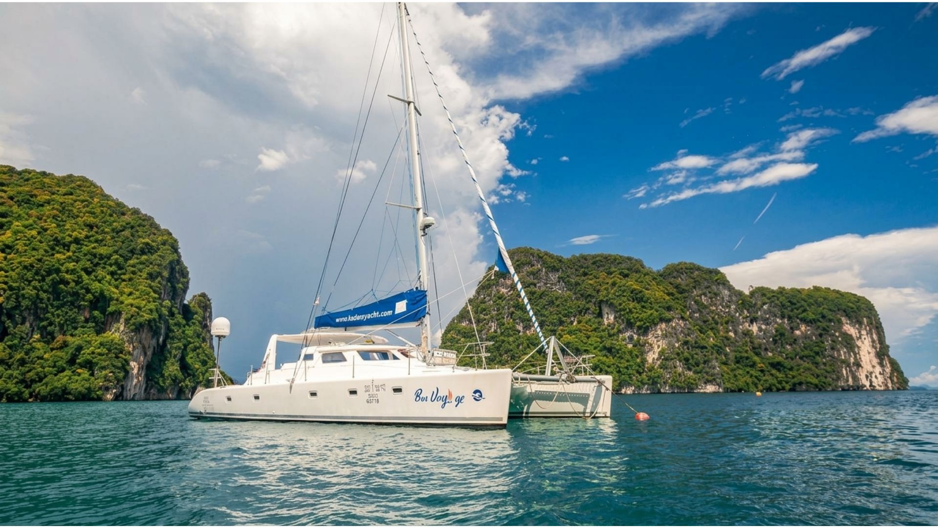 2006 Voyage 500 | 50ft Cruising Catamaran