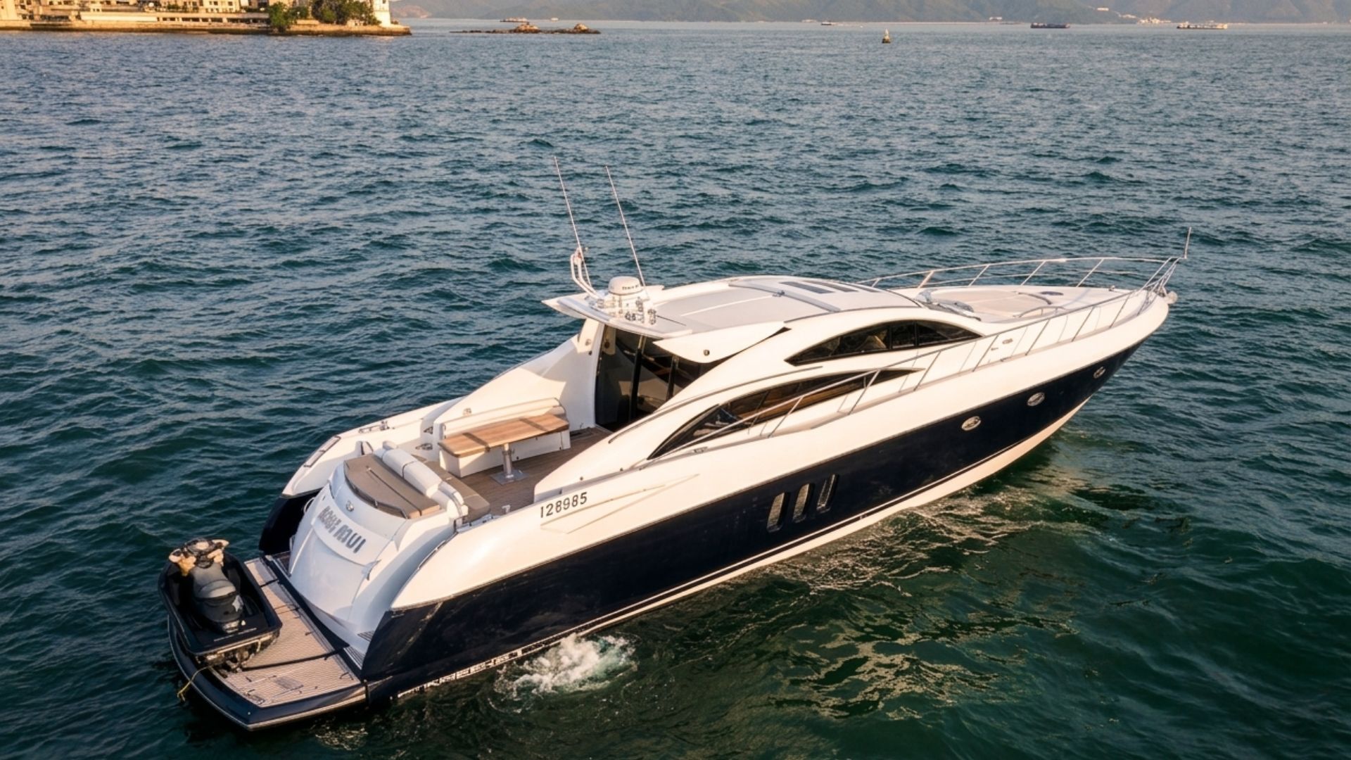 2007 Sunseeker Predator 72 "MUI MUI"