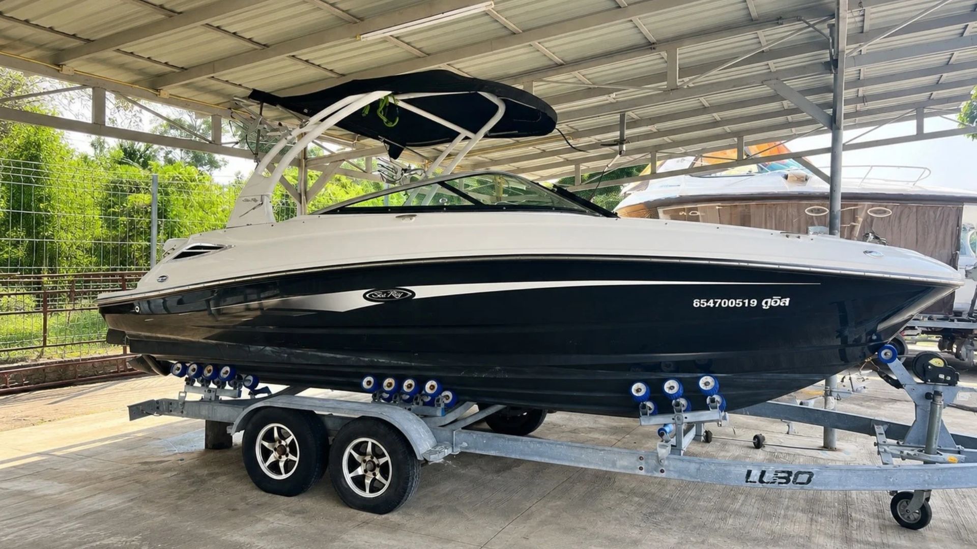 2014 Sea Ray 220 Sundeck | 5.0L MerCruiser MPI V8 | Samui
