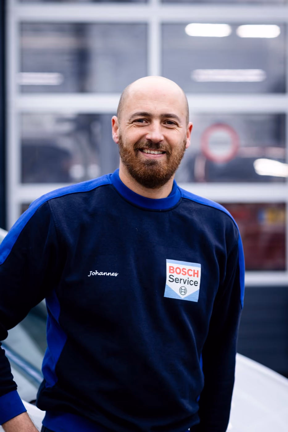 Johannes Bouwman, garagehouder en initiatiefnemer van CarFellow