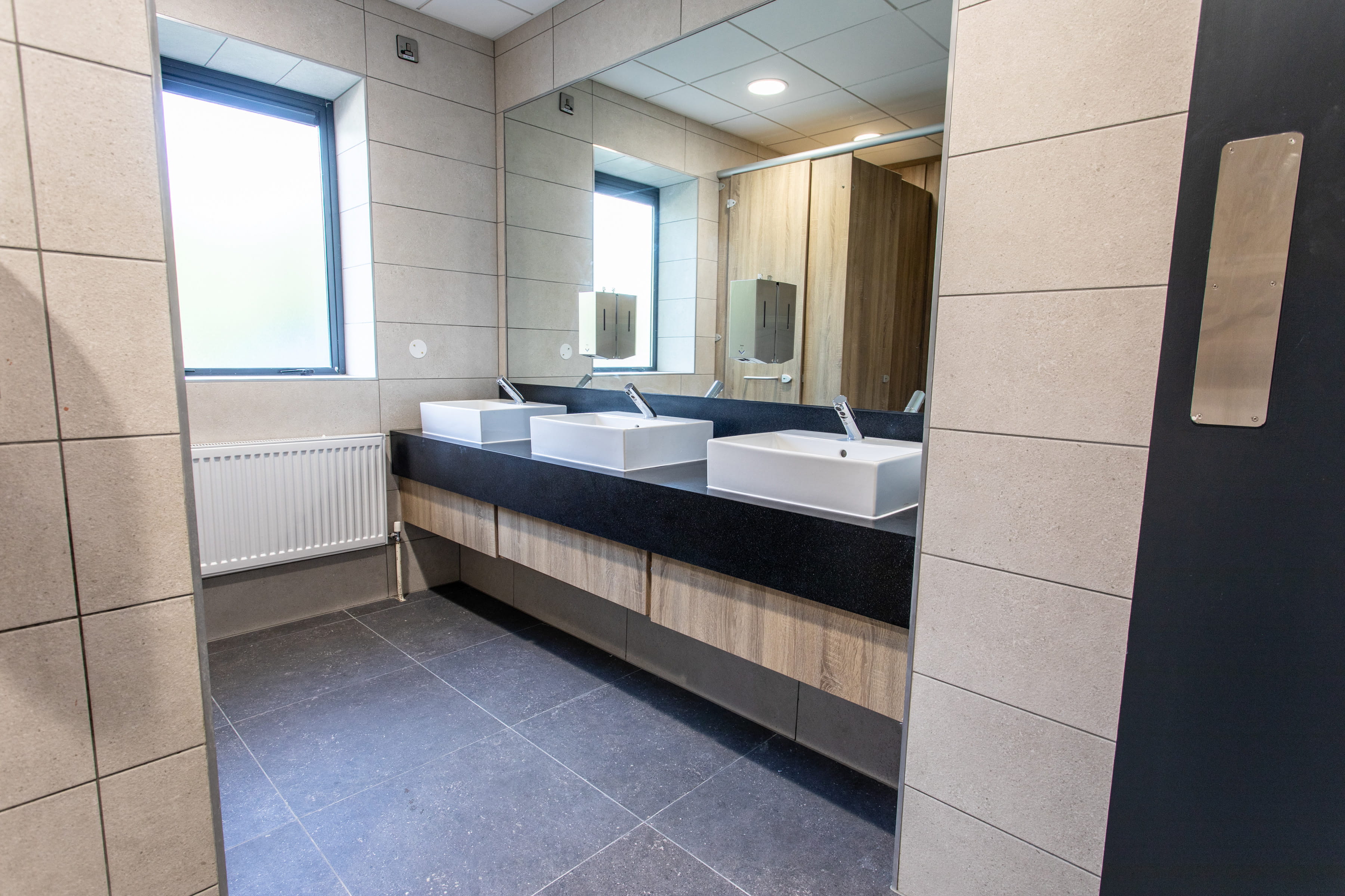 3052 to 3056 Lake Drive Citywest