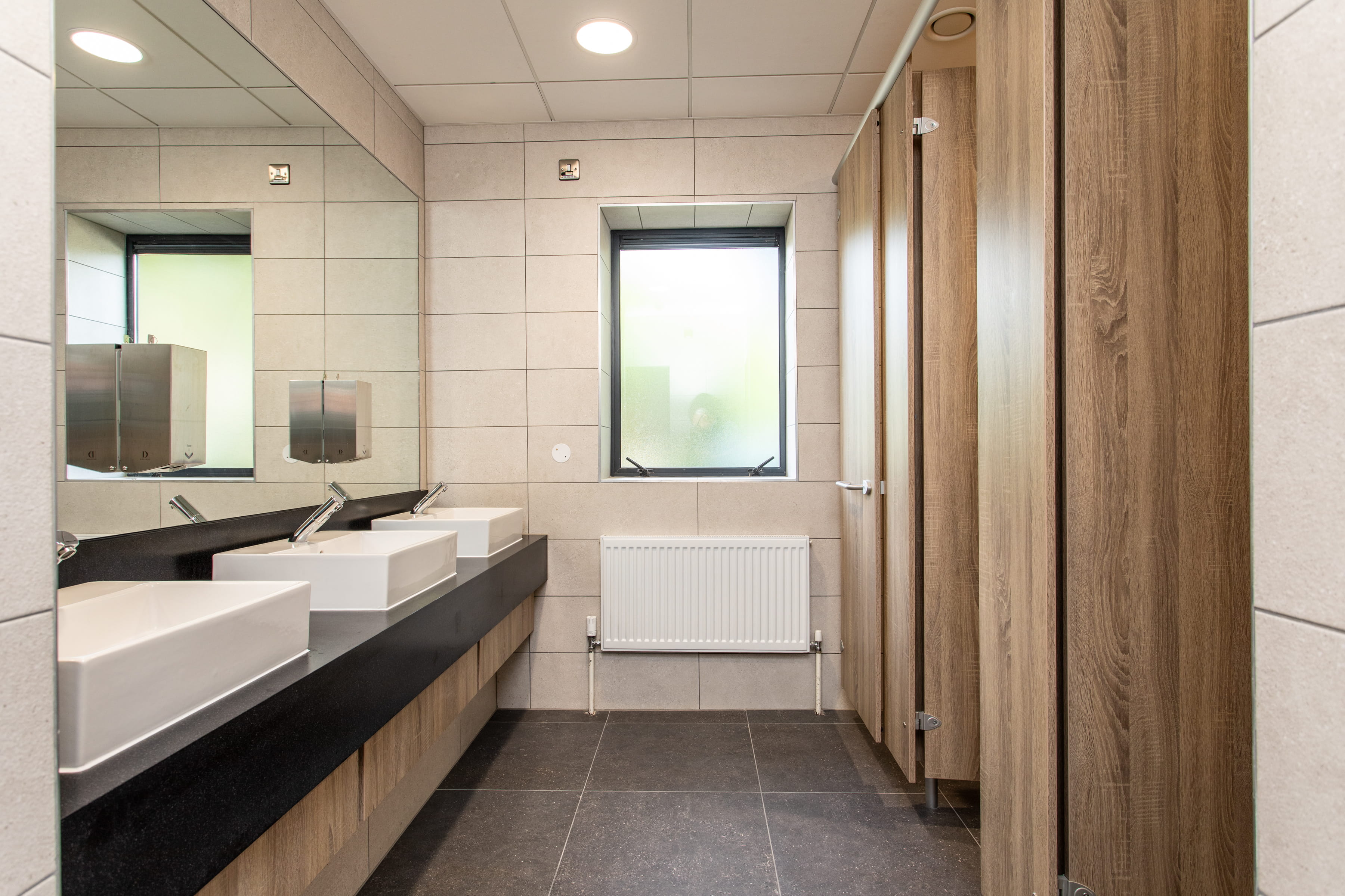 3052 to 3056 Lake Drive Citywest