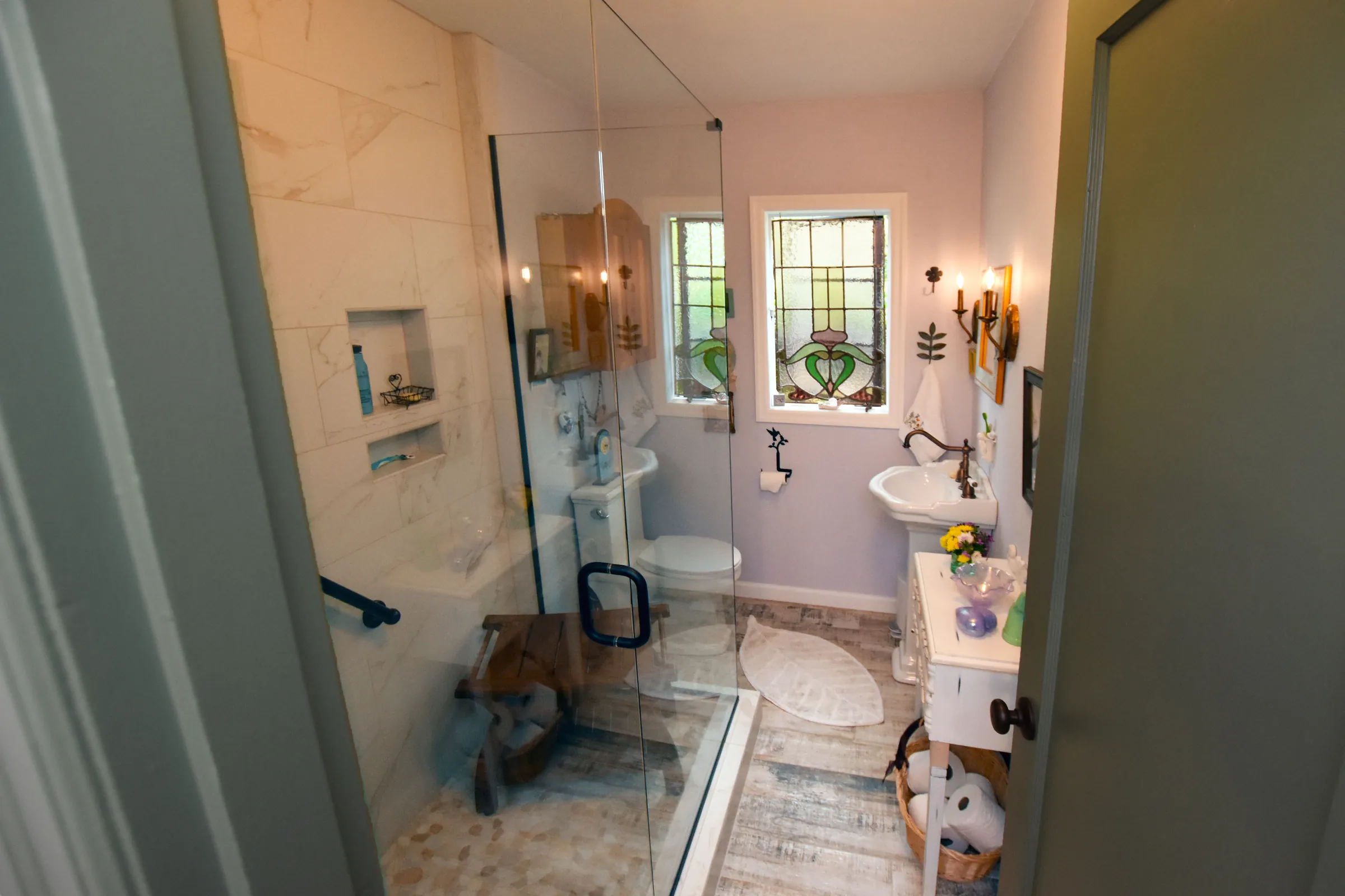 Gladstone Bathroom