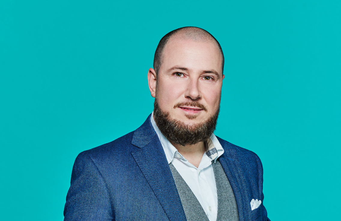 Une nouvelle voix pour les clients Roy.