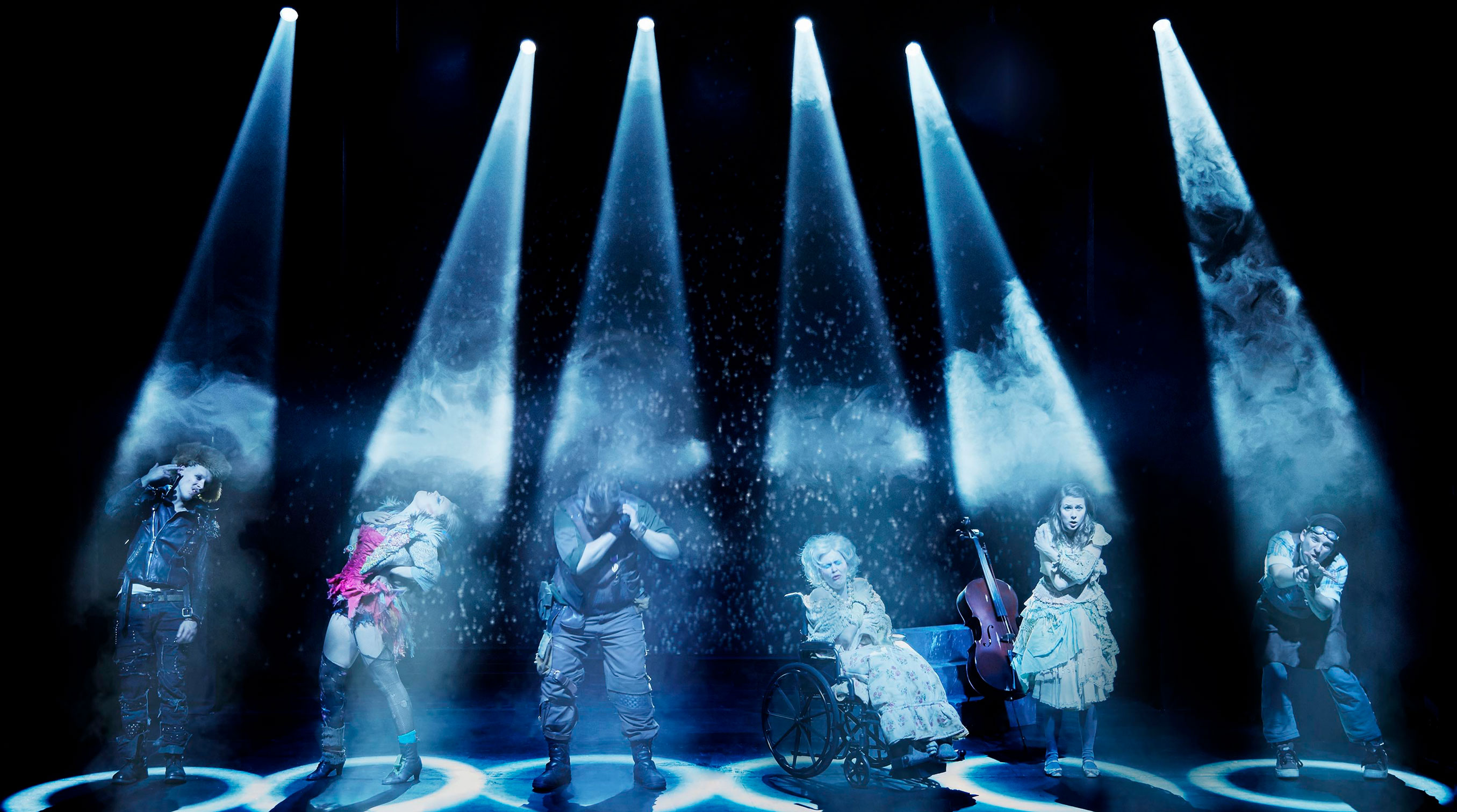 Bleeding Love
Thomas Jensen, Katrine Nørgaard, Kim Leprévost, Maria Skuladottir, Lena Bakken Høyem, and  Lars Mølsted
Fredericia Teater, Denmark (2015)