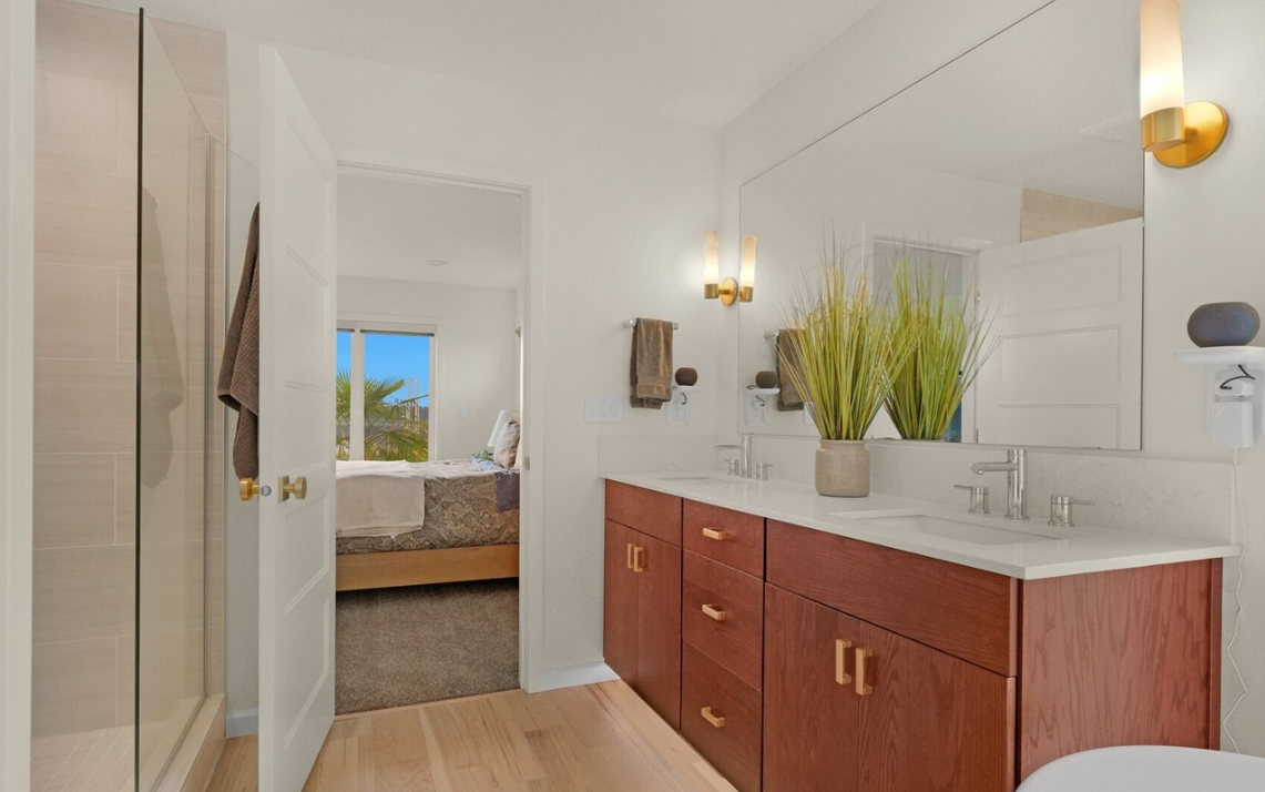 Bathroom in a completed Hilson Homes build in Tacoma, Washington