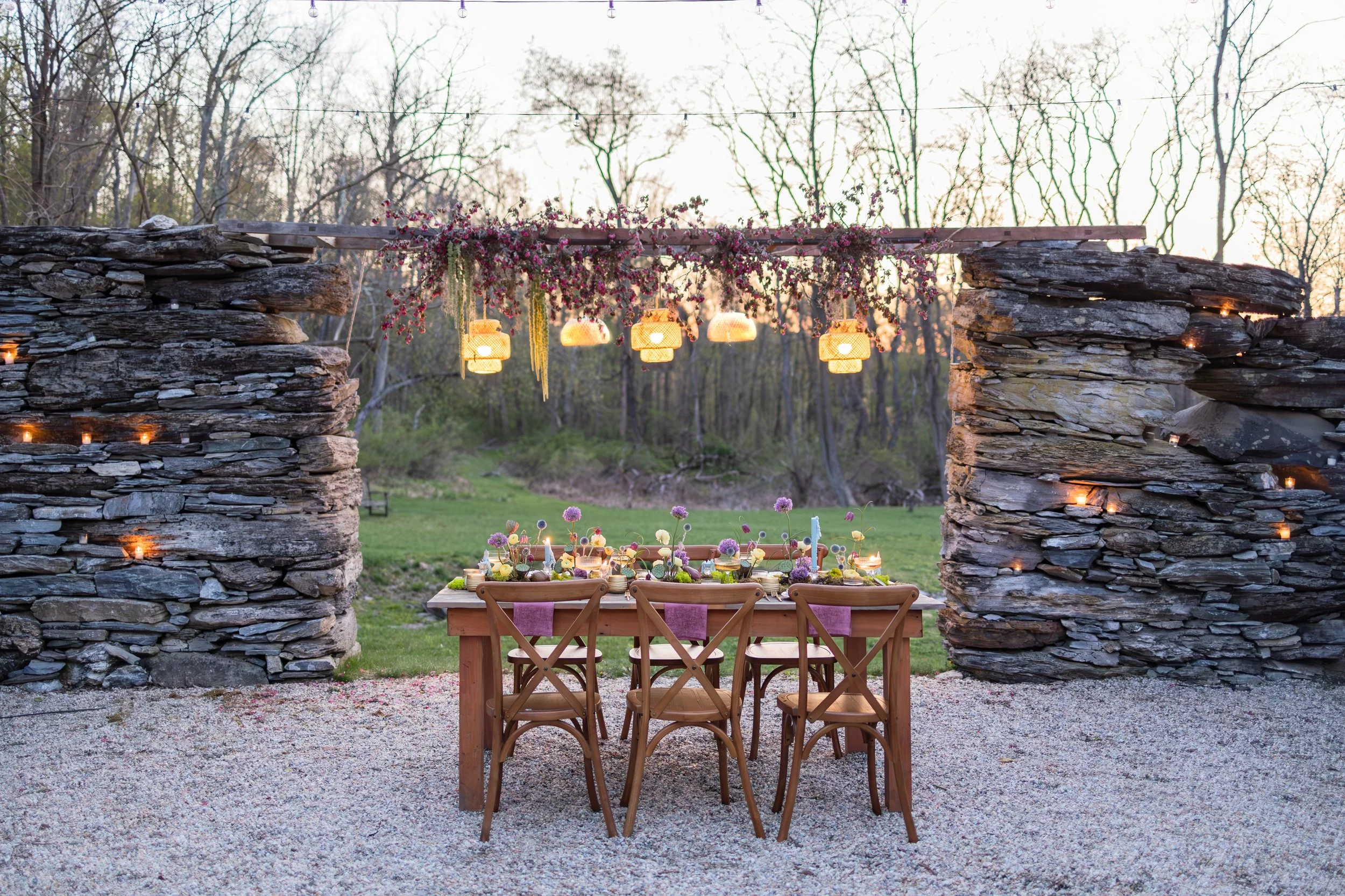 The lawn with mountain views at The Ruins at Sassafras