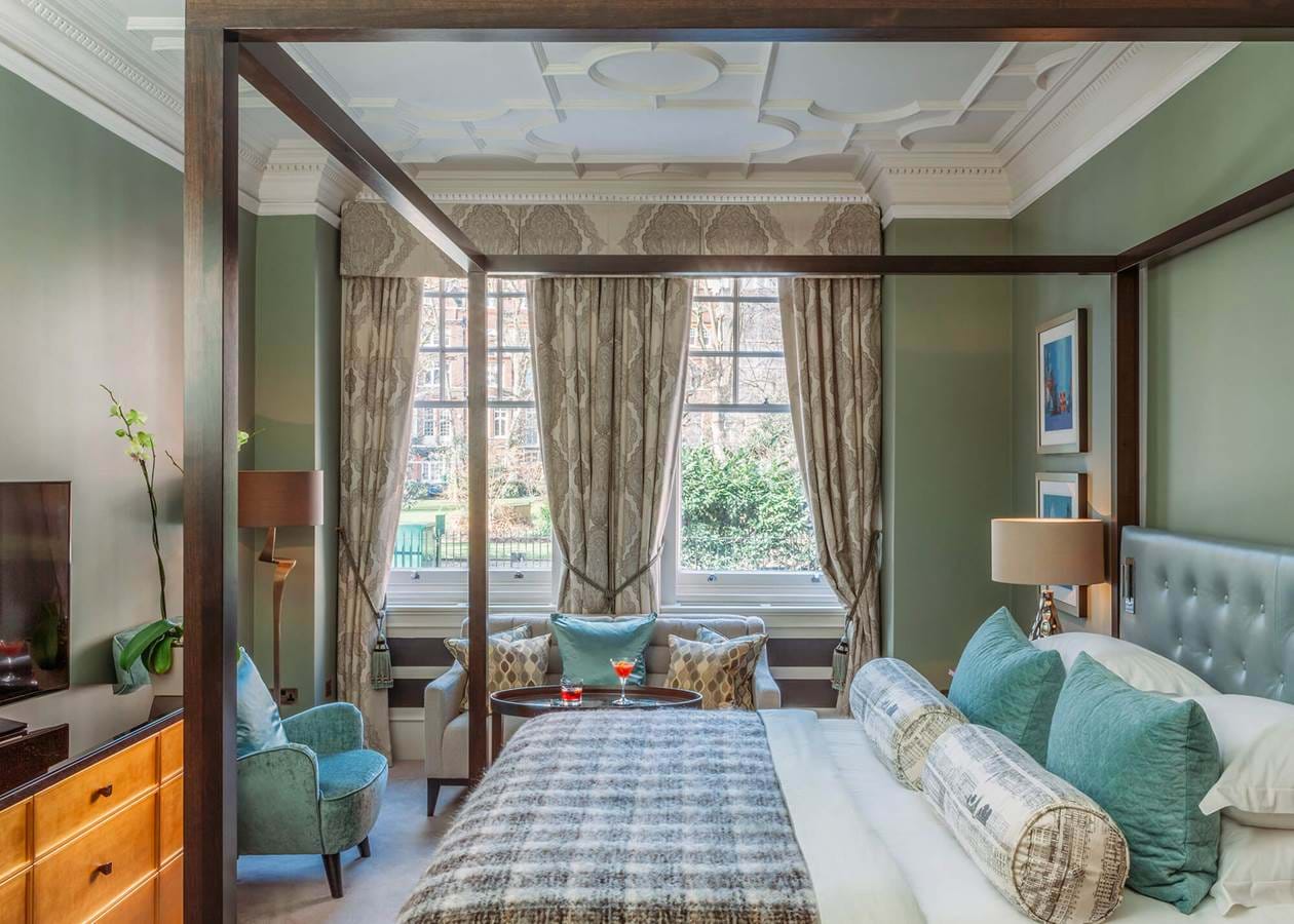 11 Cadogan Gardens