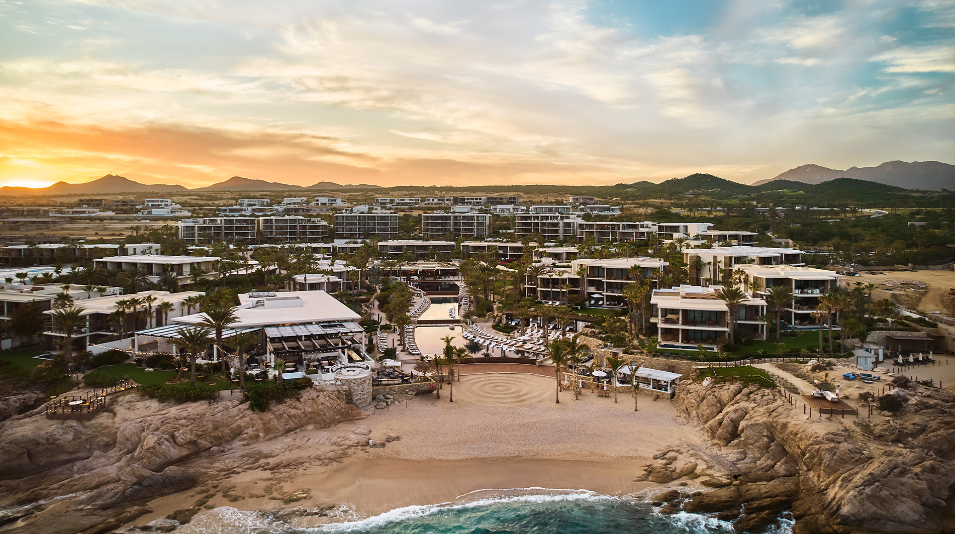 Chileno Bay Resort & Residences, Auberge Collection