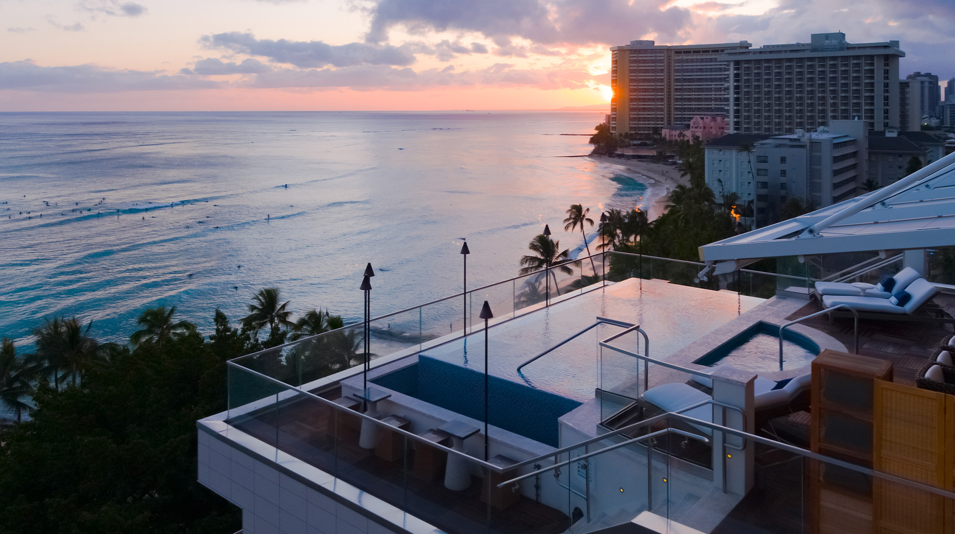 ESPACIO The Jewel of Waikiki