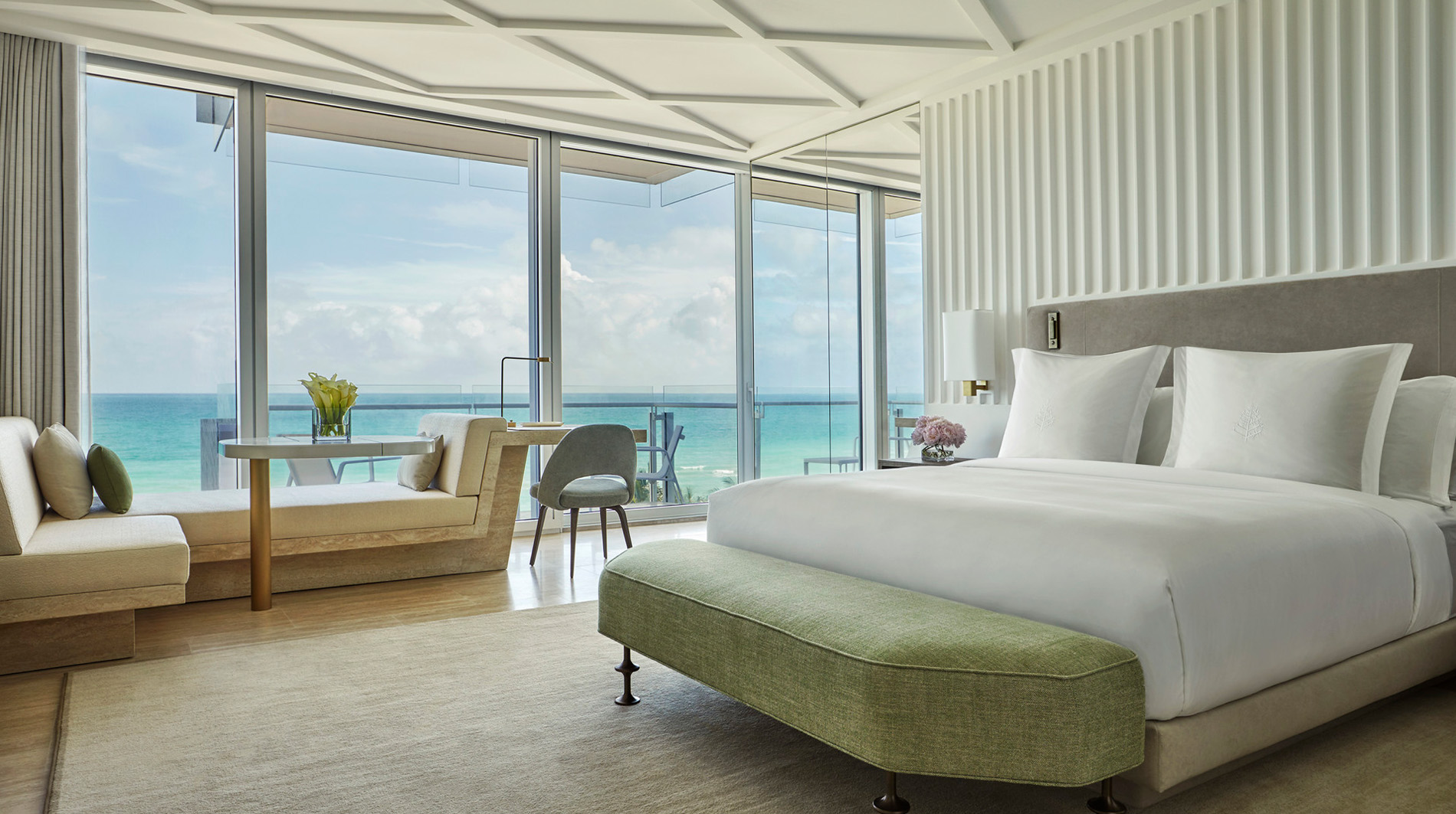 Four Seasons Hotel at The Surf Club