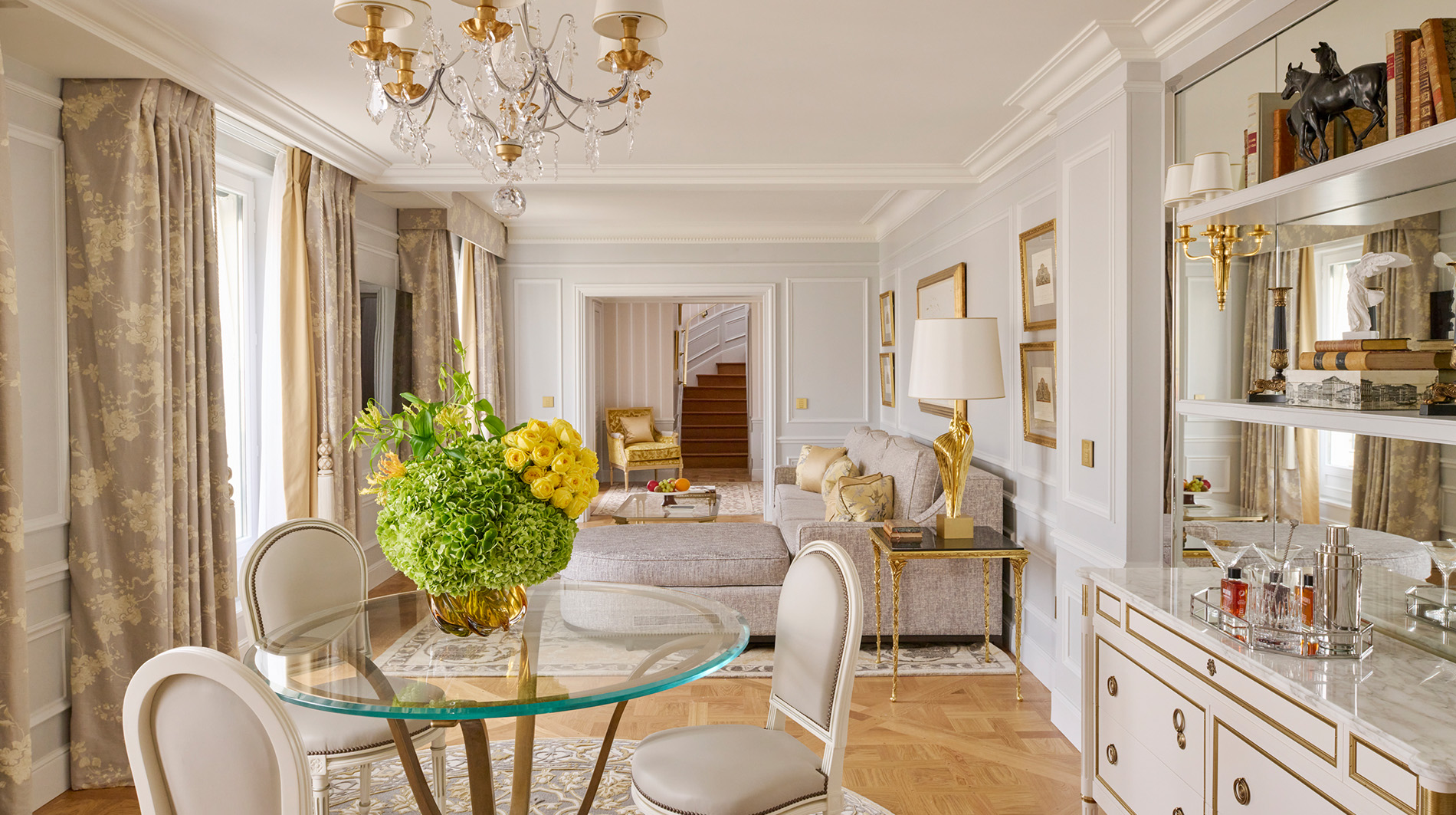 Four Seasons Hotel George V, Paris