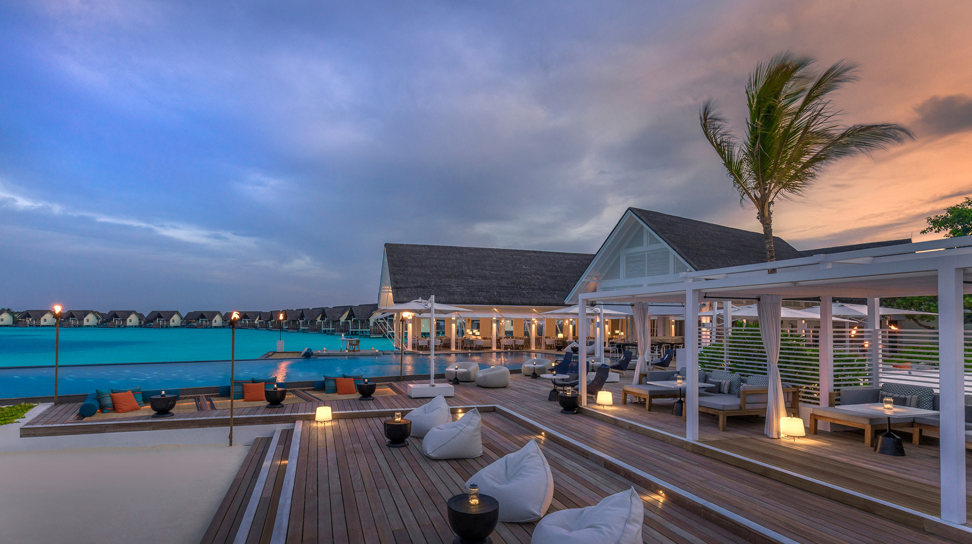Four Seasons Resort Maldives at Landaa Giraavaru