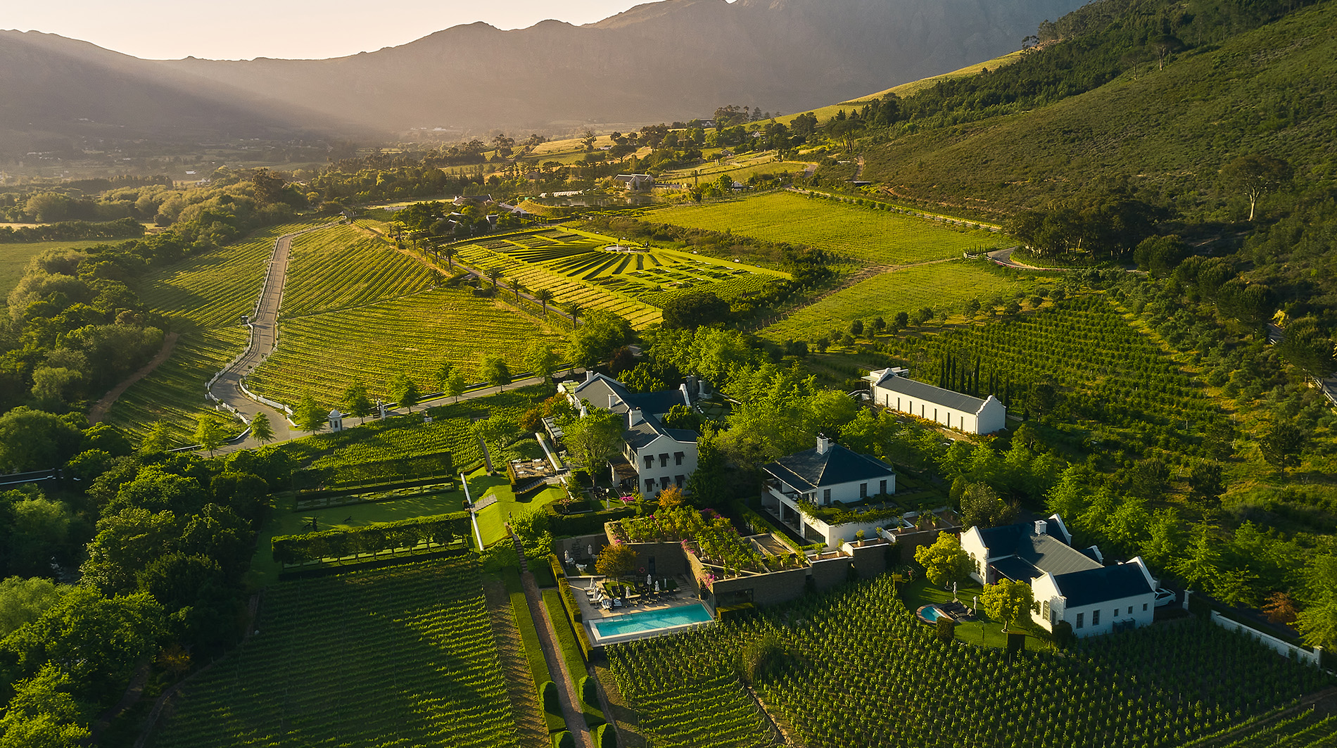 Leeu Estates