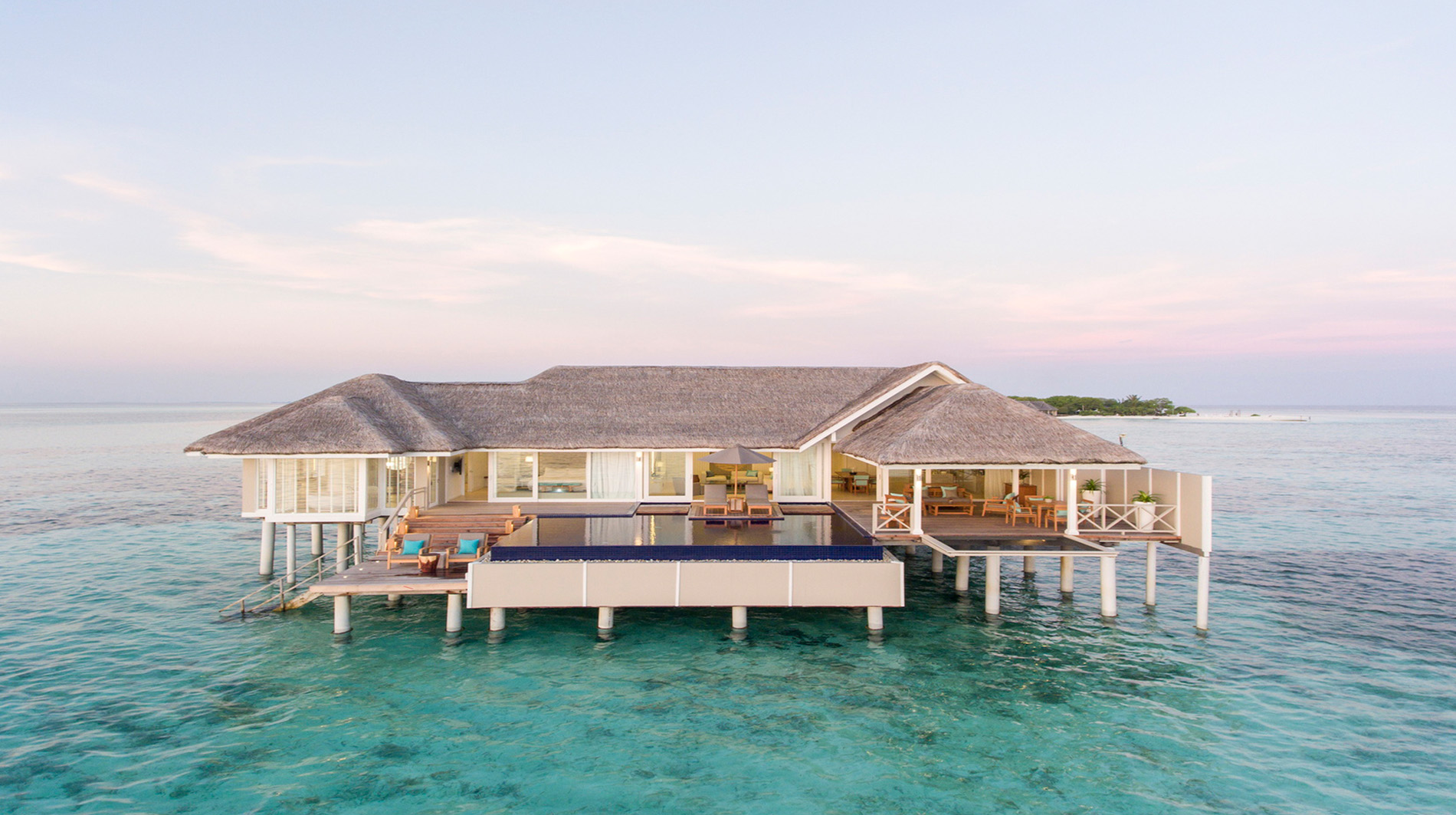 LUX* South Ari Atoll