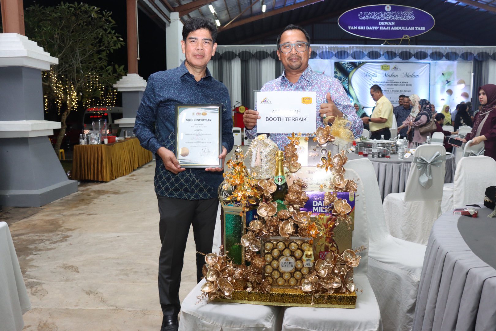 Protasco Active photograph: Protasco Maintenance Division Raih Anugerah Booth Terbaik