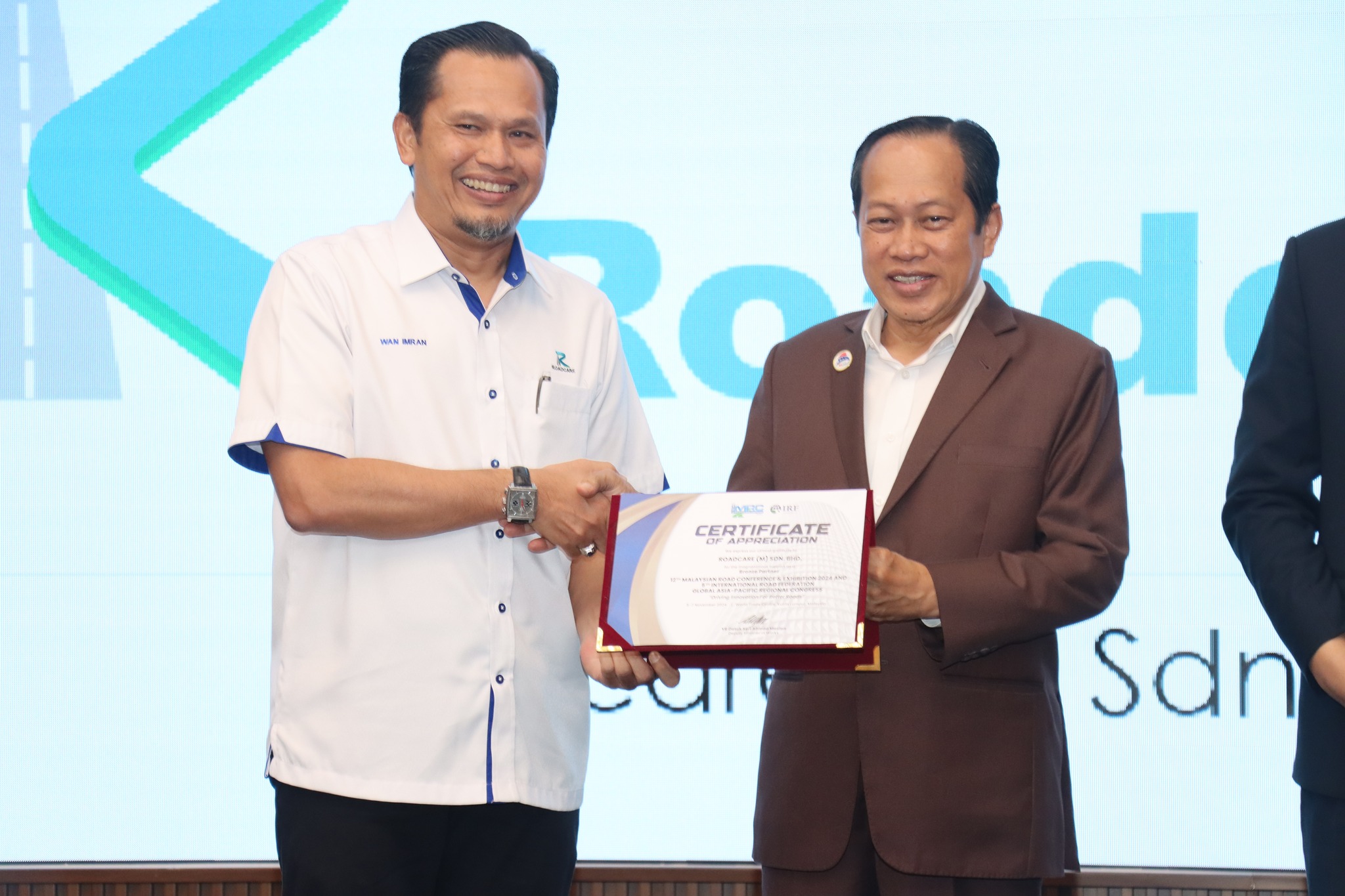 Protasco Active photograph: Pra-Pelancaran Persidangan Jalan Se-Malaysia Ke-12 dan Kongres Jalan Asia Pasifik, Persekutuan Jalan Sedunia Ke-5